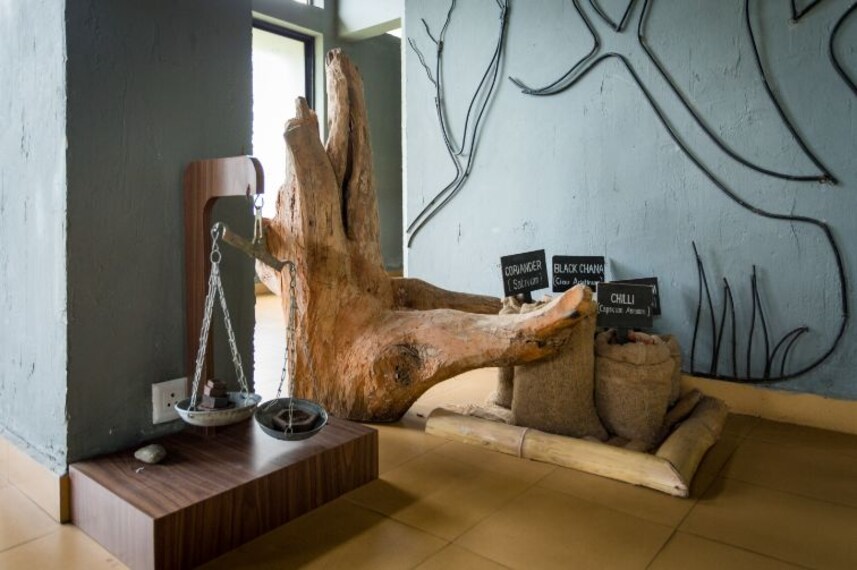 The Mountain Courtyard-5